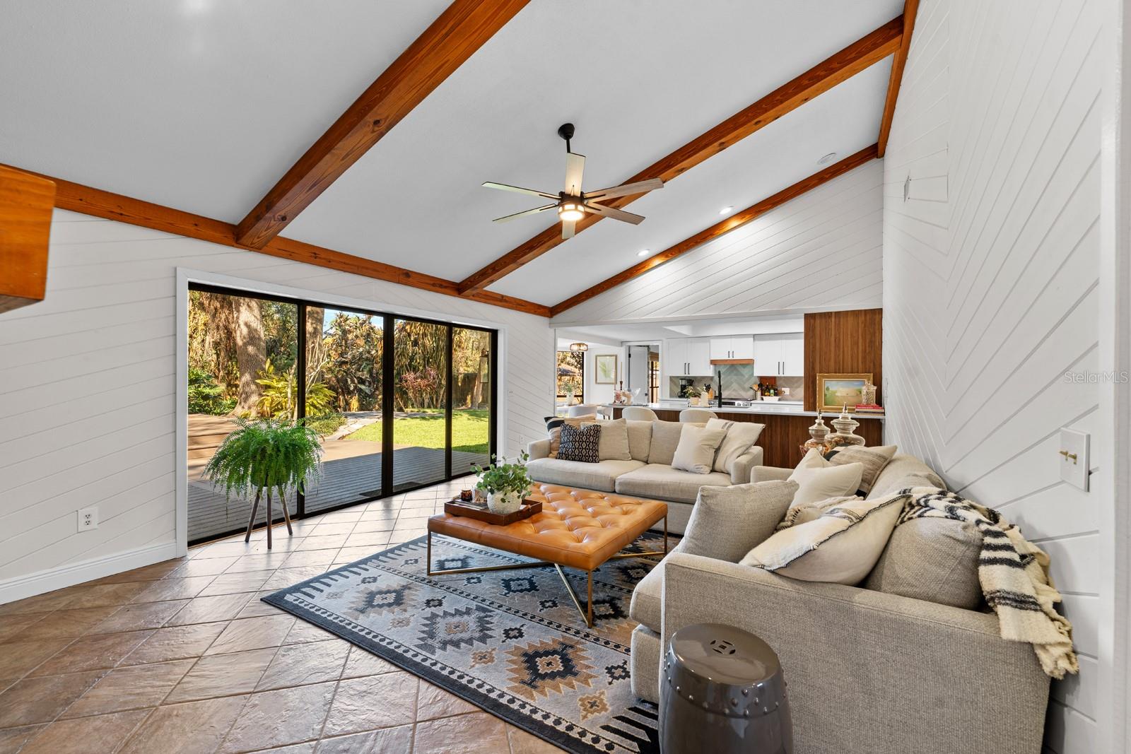 Image 7 of 33 For 2525 Laurelwood Lane