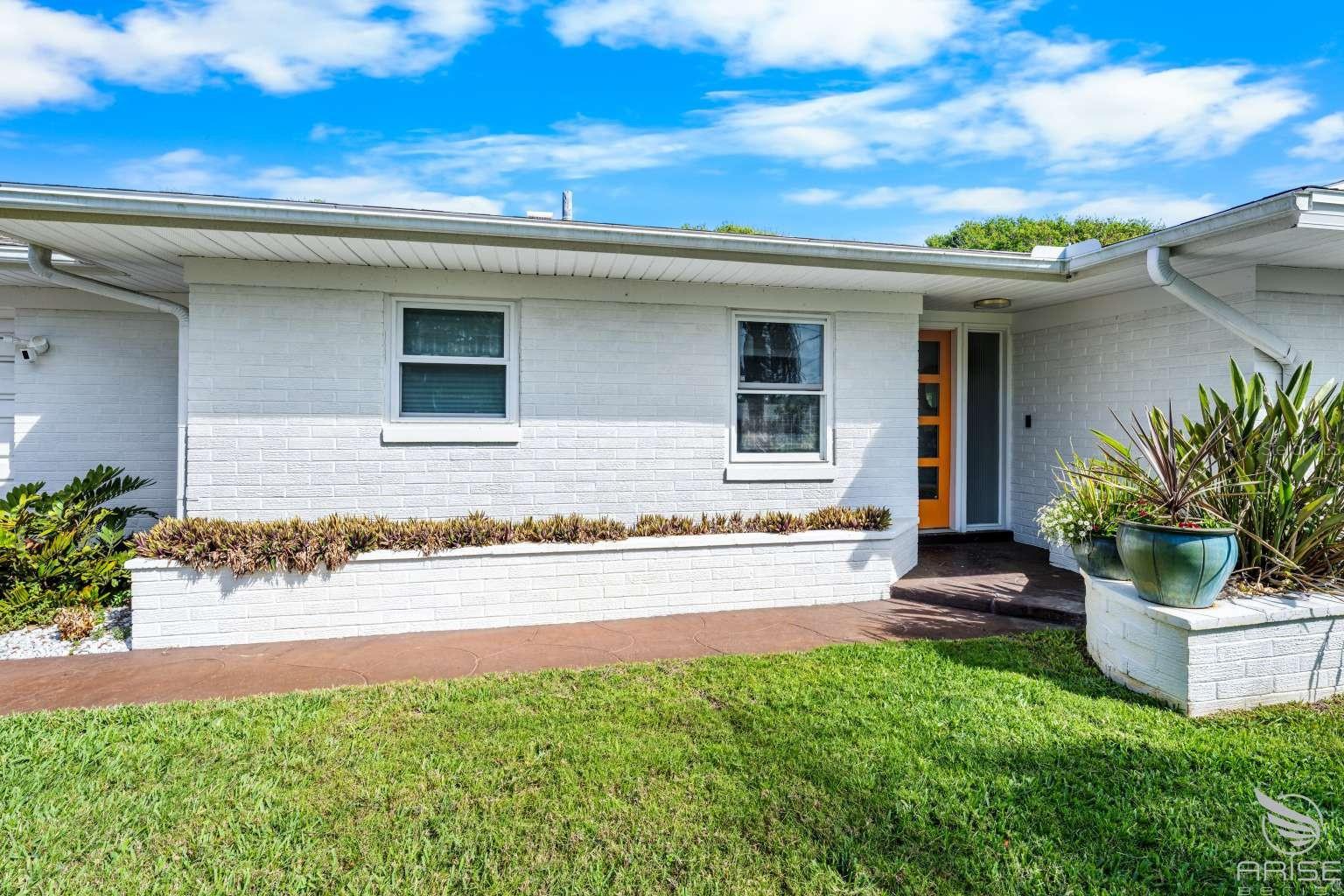 Image 3 of 100 For 812 13th Avenue