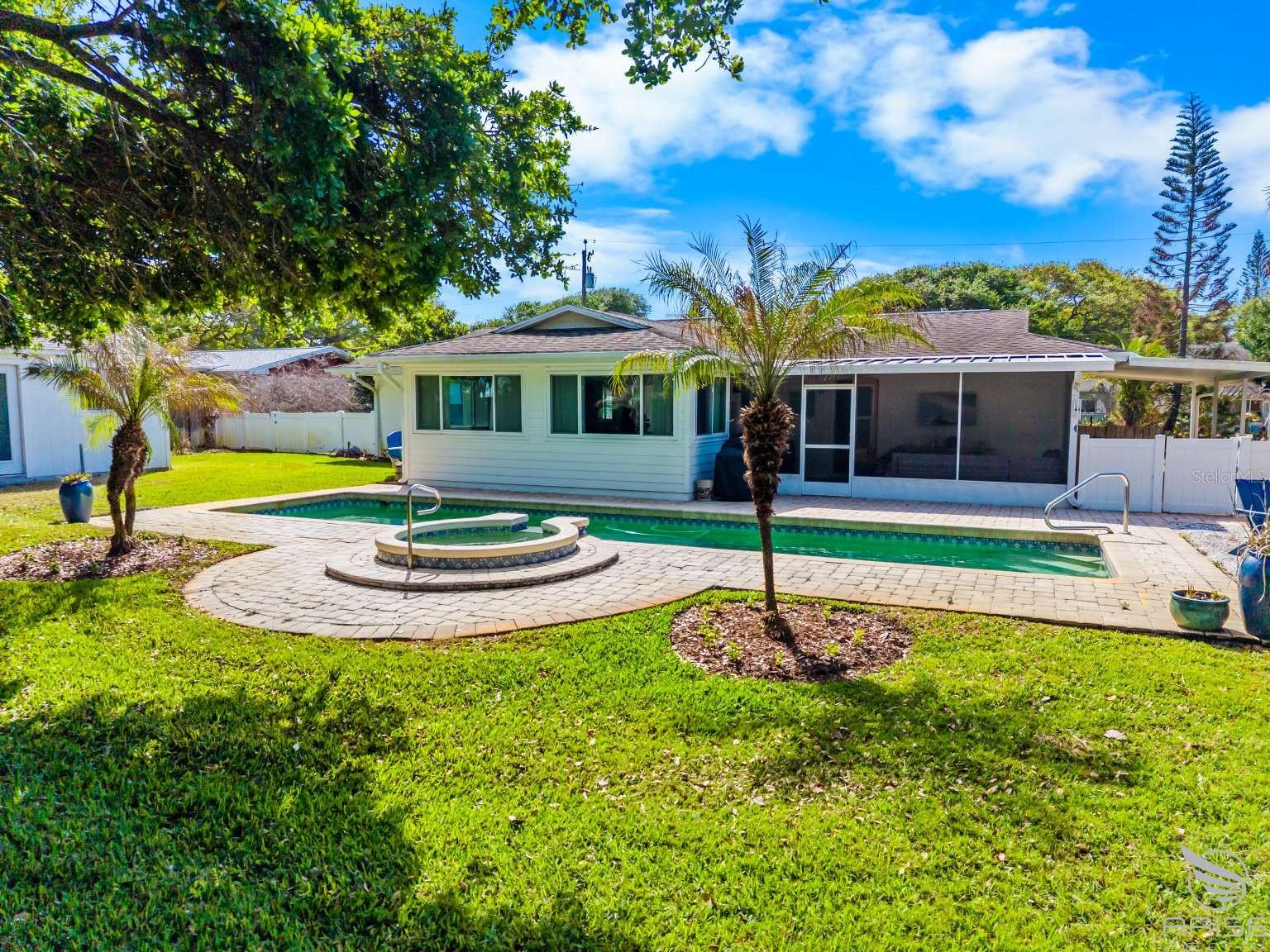 Image 31 of 100 For 812 13th Avenue