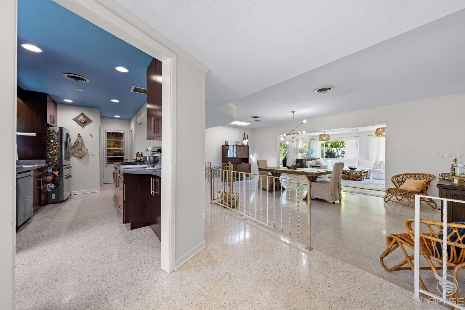 Image 5 of 100 For 812 13th Avenue