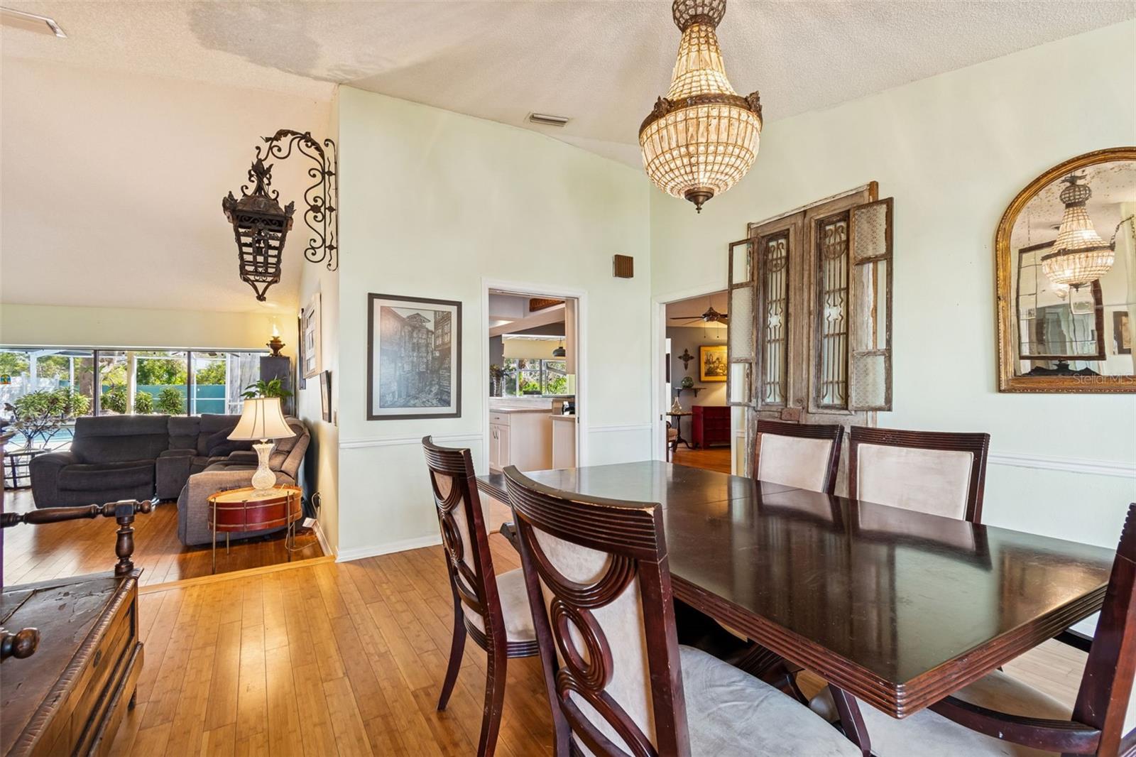 Image 16 of 85 For 4616 Westford Circle