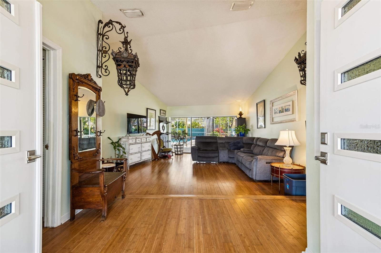 Image 7 of 85 For 4616 Westford Circle