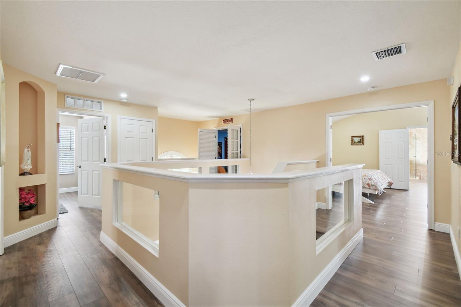 Image 44 of 88 For 21511 Wilderness Lake Boulevard