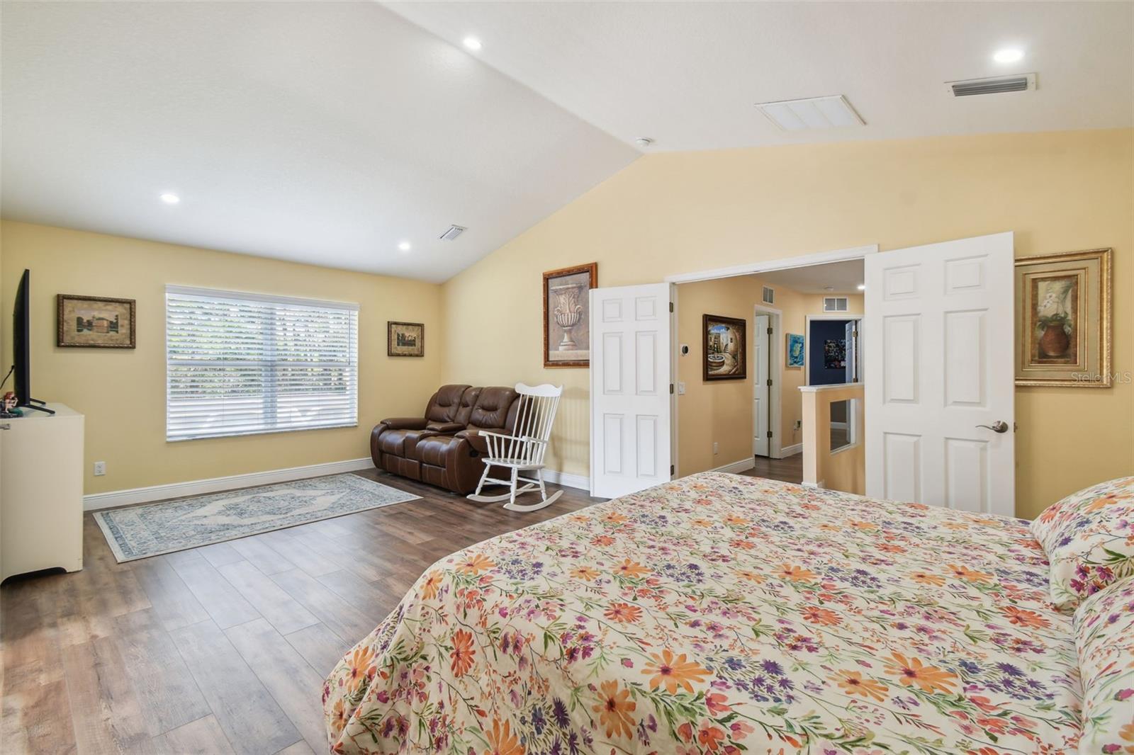 Image 51 of 88 For 21511 Wilderness Lake Boulevard