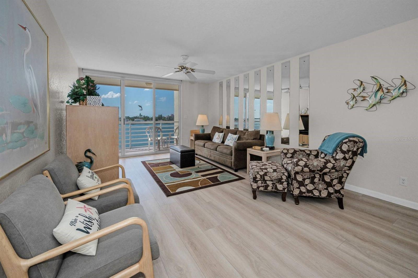 Image 10 of 24 For 6085 Bahia Del Mar Circle 467