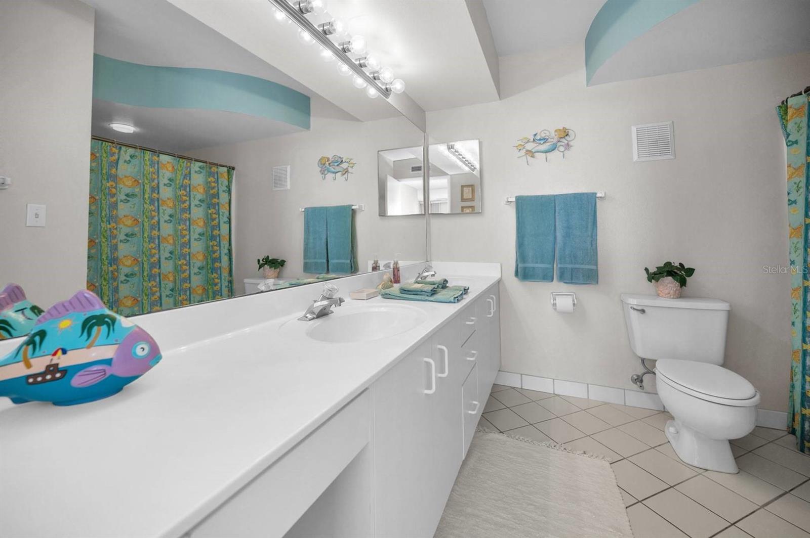 Image 14 of 24 For 6085 Bahia Del Mar Circle 467