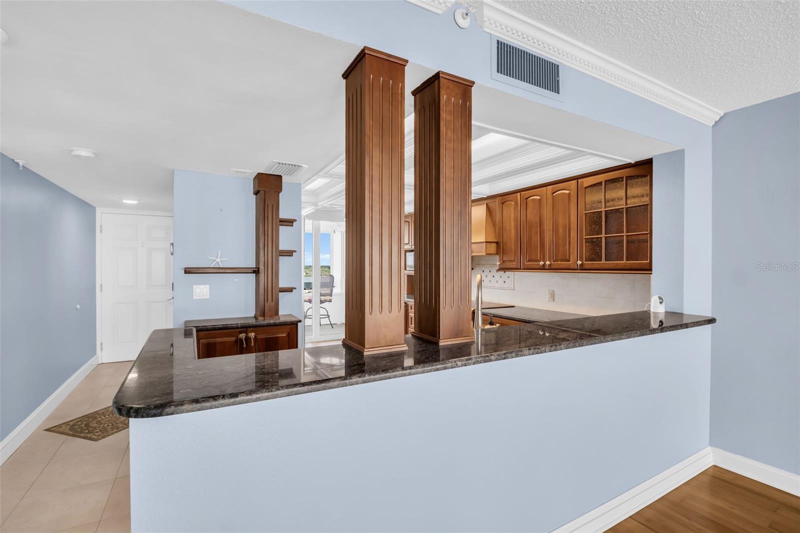 Image 15 of 38 For 17900 Gulf Boulevard 12a