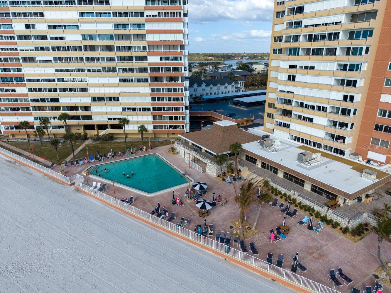 Image 31 of 38 For 17900 Gulf Boulevard 12a