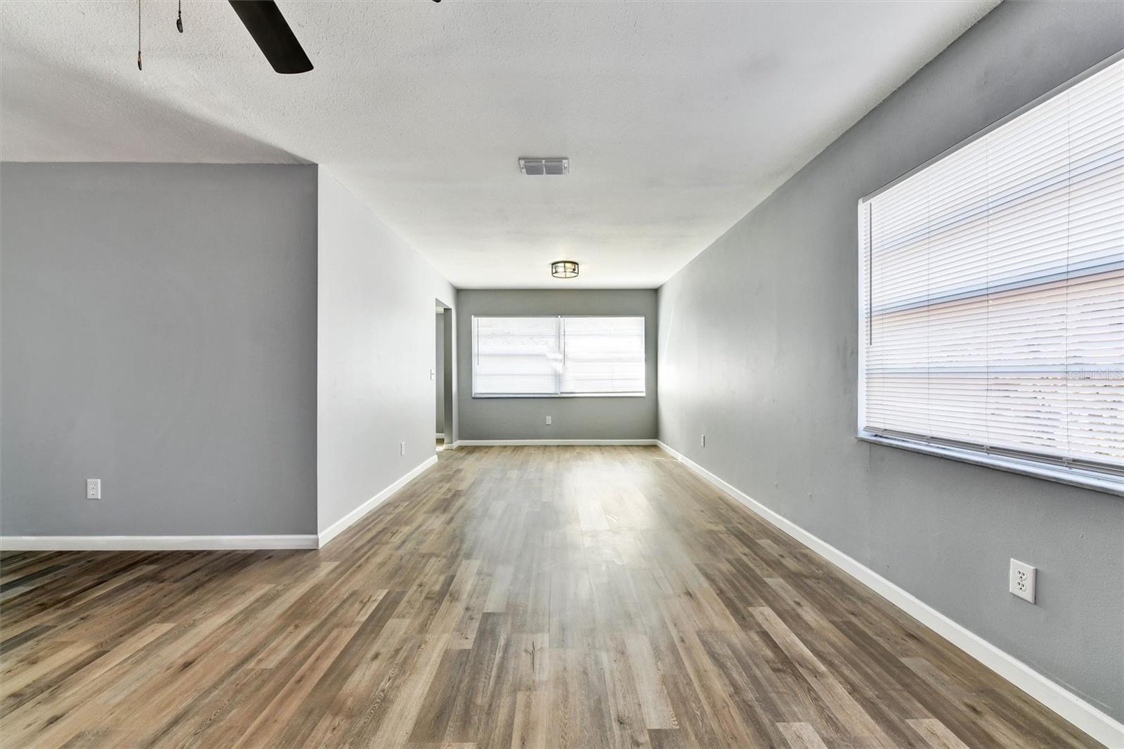 Image 10 of 54 For 14310 Promontory Point Place