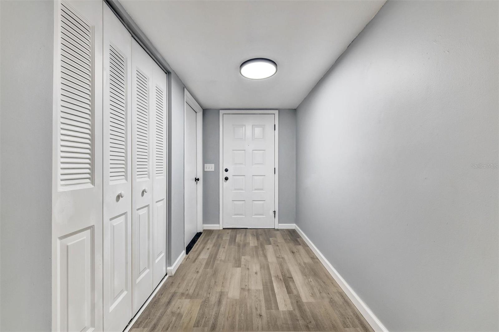 Image 19 of 54 For 14310 Promontory Point Place