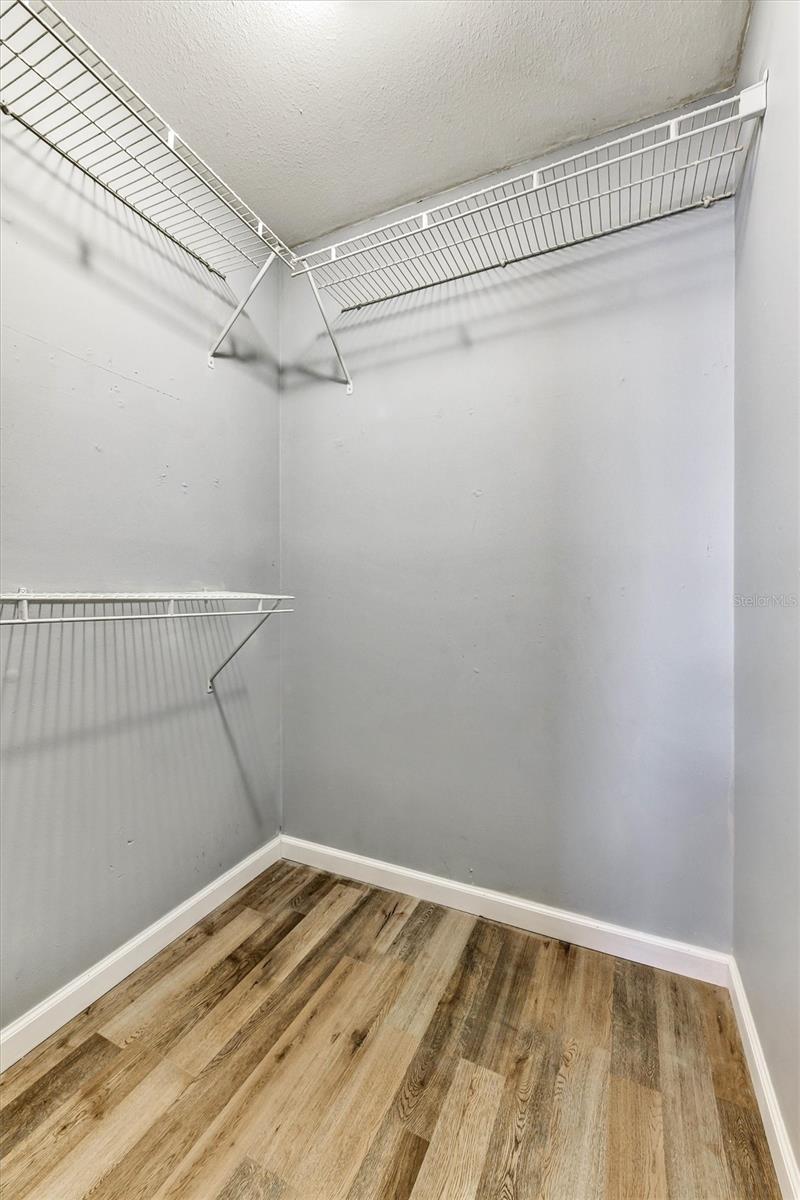 Image 22 of 54 For 14310 Promontory Point Place