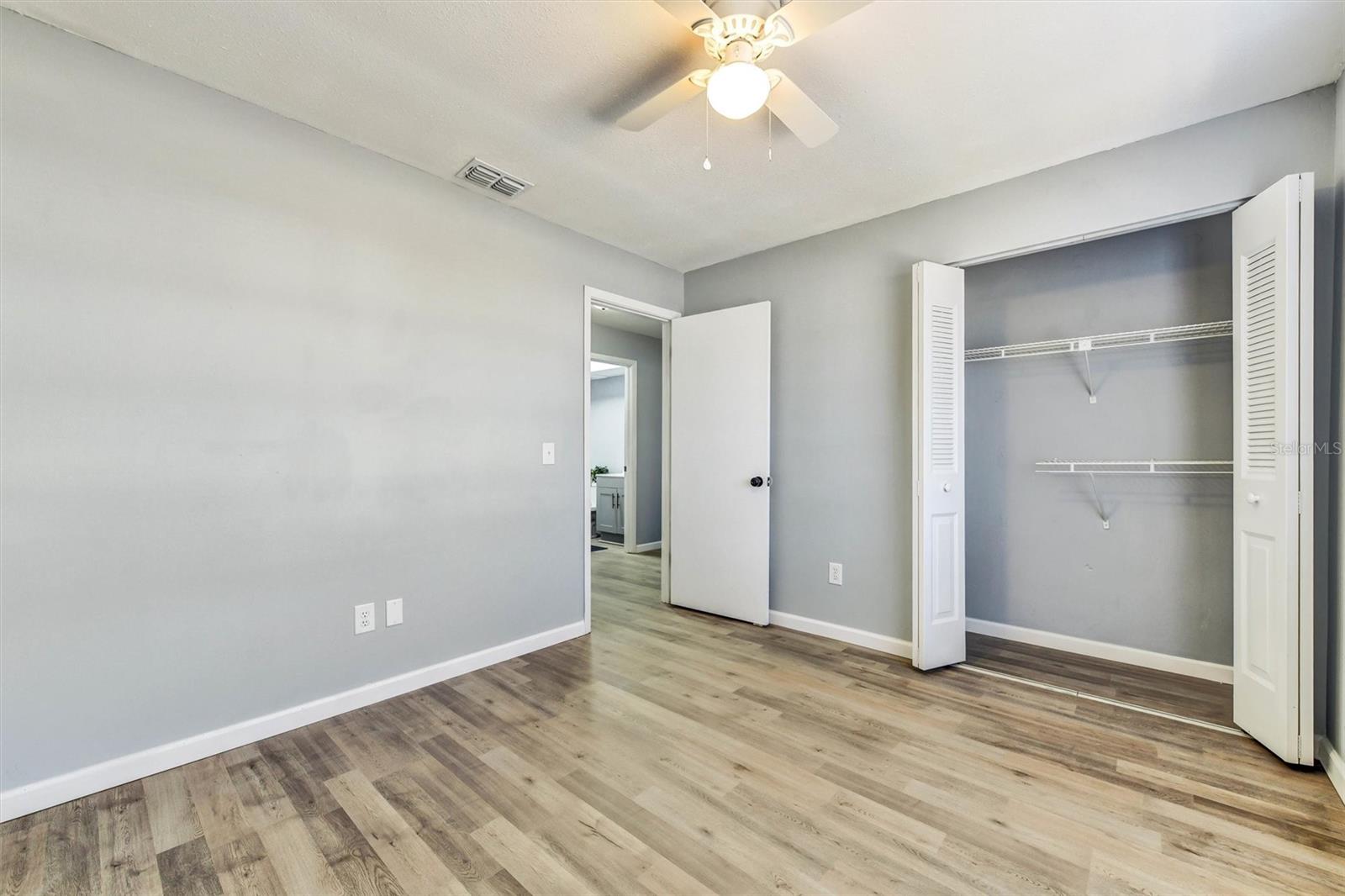 Image 25 of 54 For 14310 Promontory Point Place