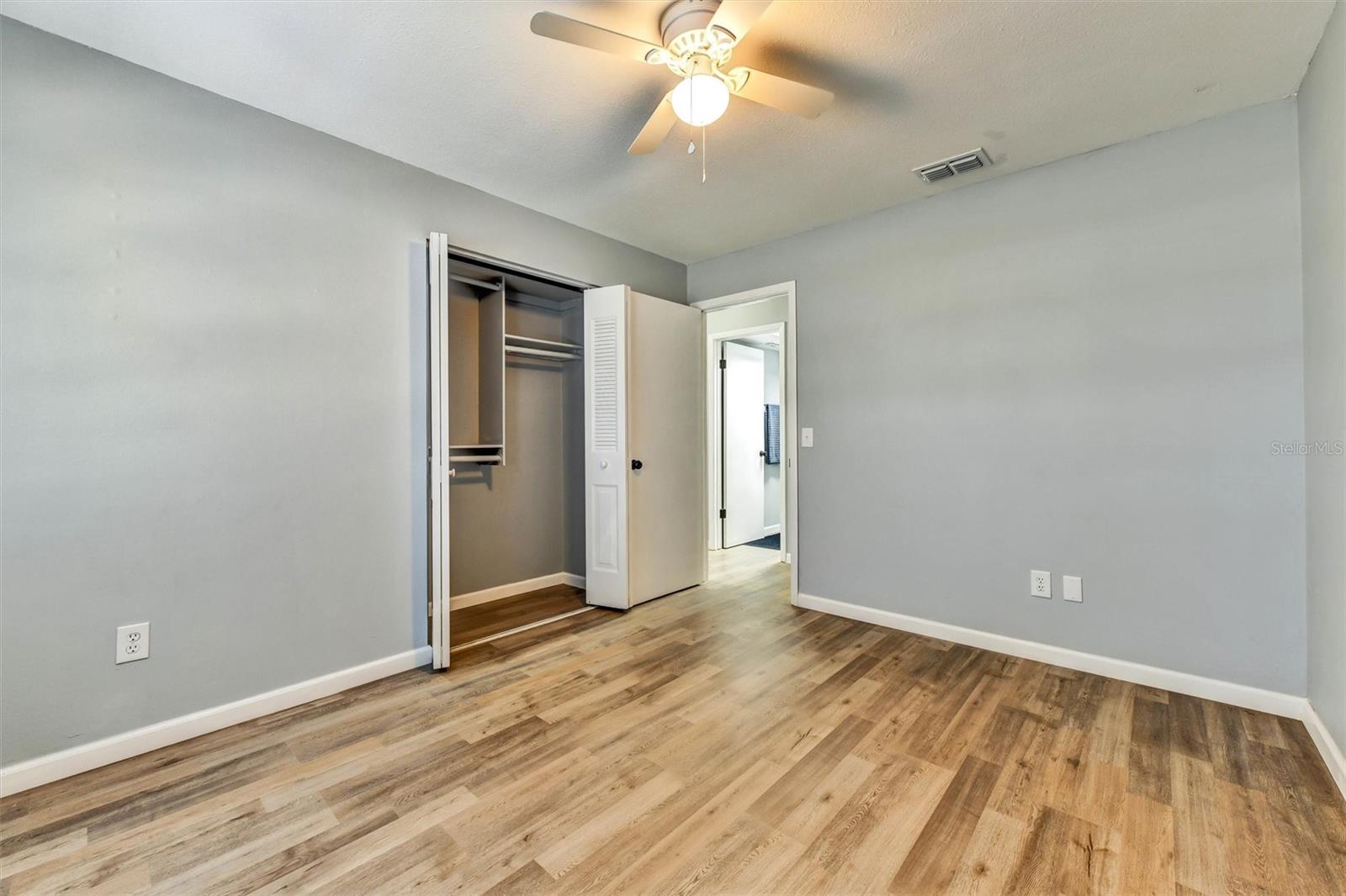 Image 27 of 54 For 14310 Promontory Point Place