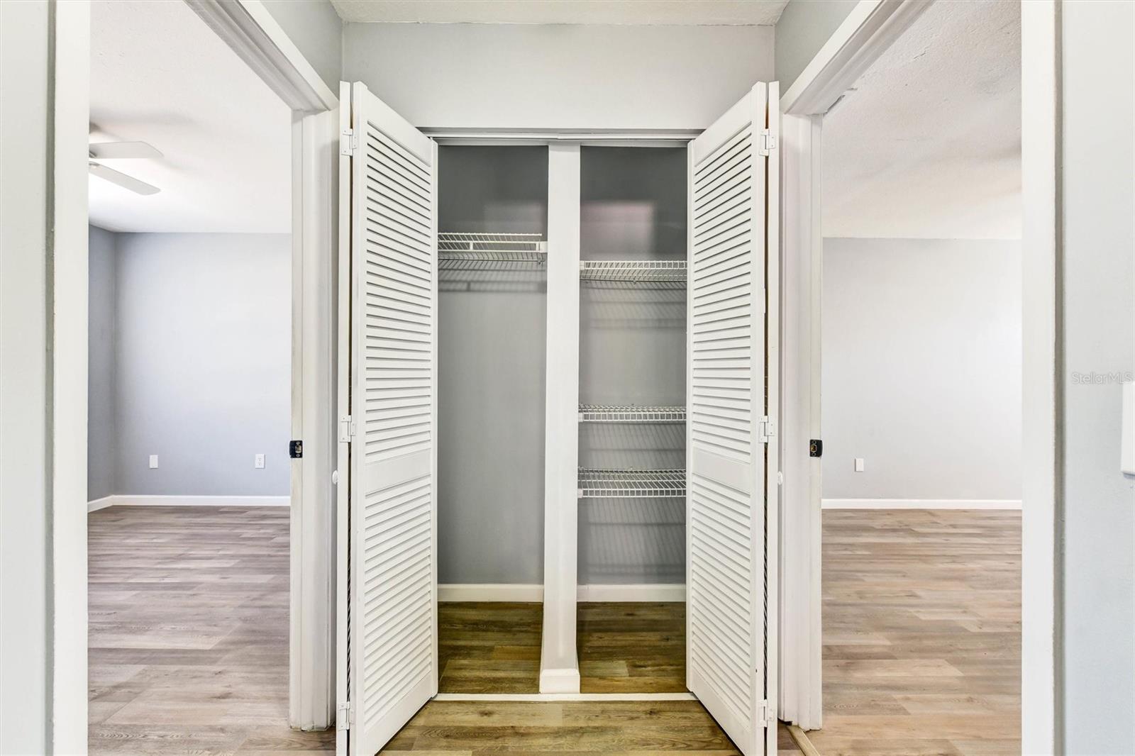 Image 29 of 54 For 14310 Promontory Point Place