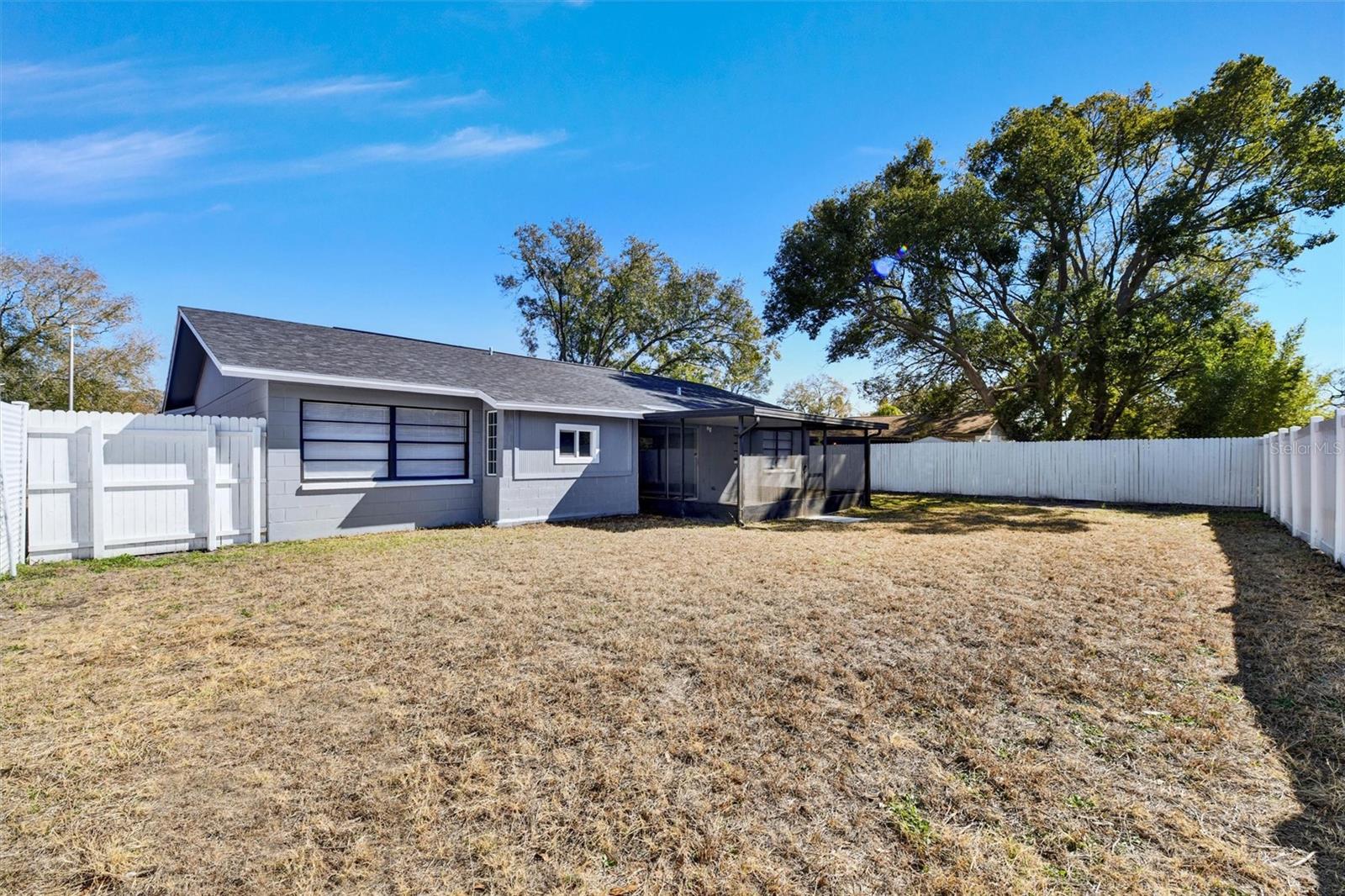 Image 34 of 54 For 14310 Promontory Point Place