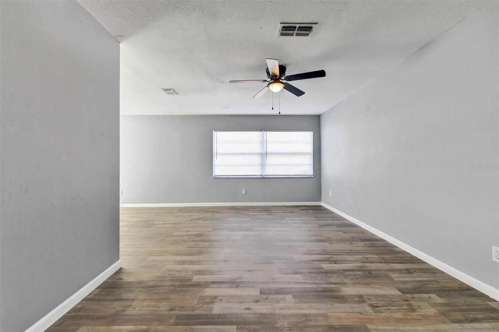 Image 8 of 54 For 14310 Promontory Point Place