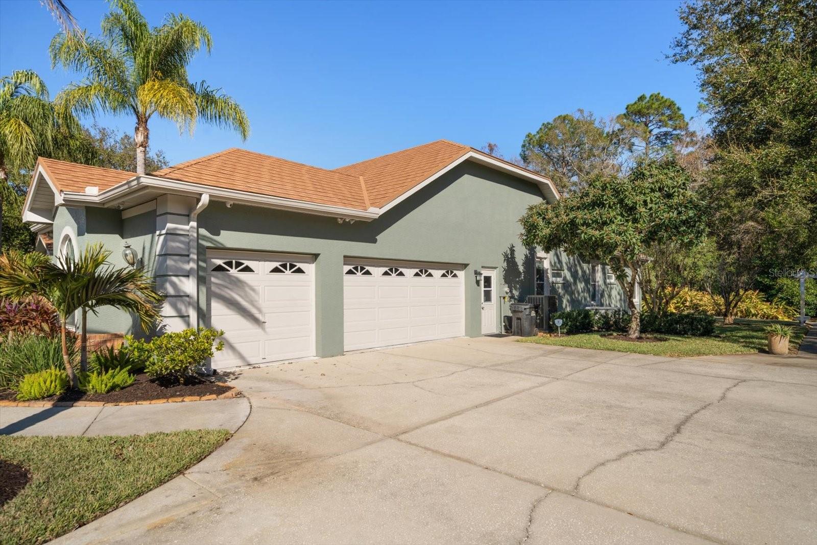 Image 8 of 66 For 103 Silver Moss Lane