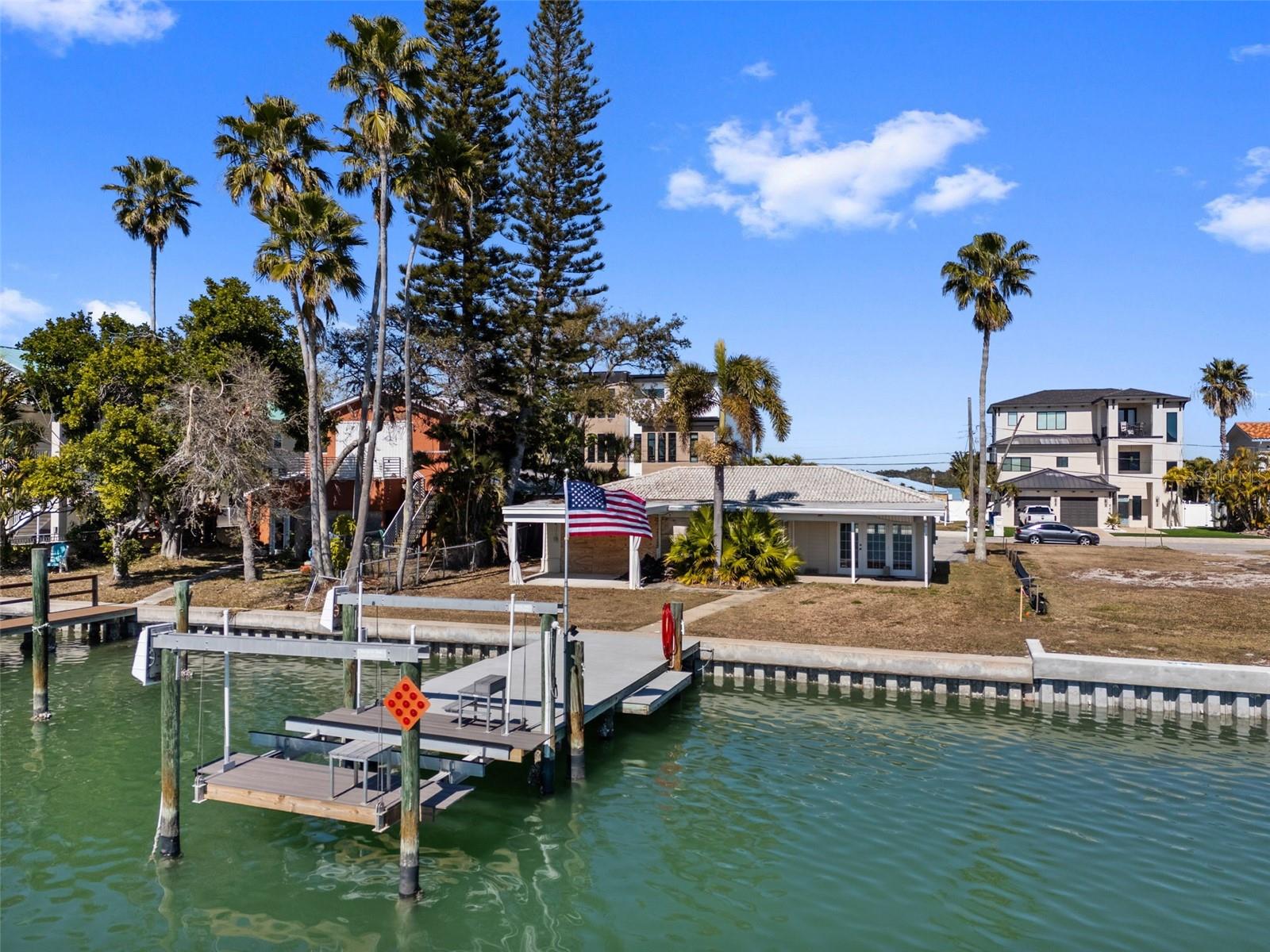 Listing photo id 19 for 837 Bay Point Drive