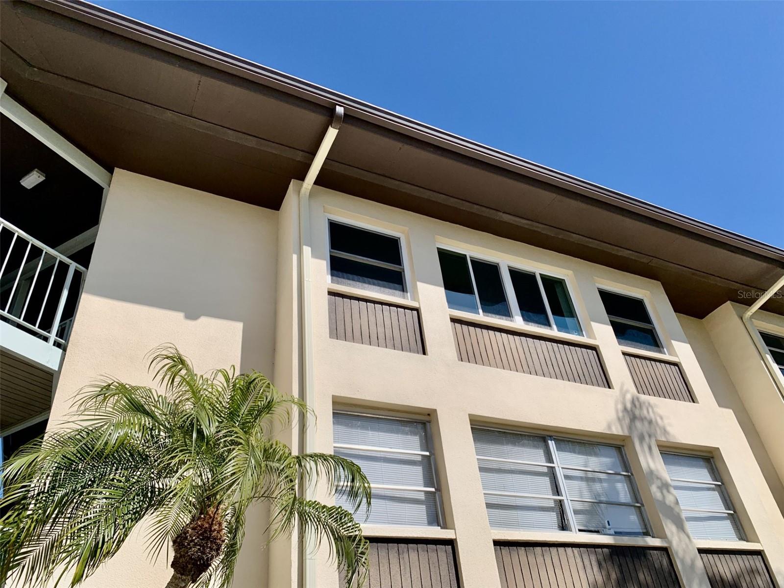 Image 32 of 54 For 4678 Marine Parkway 305