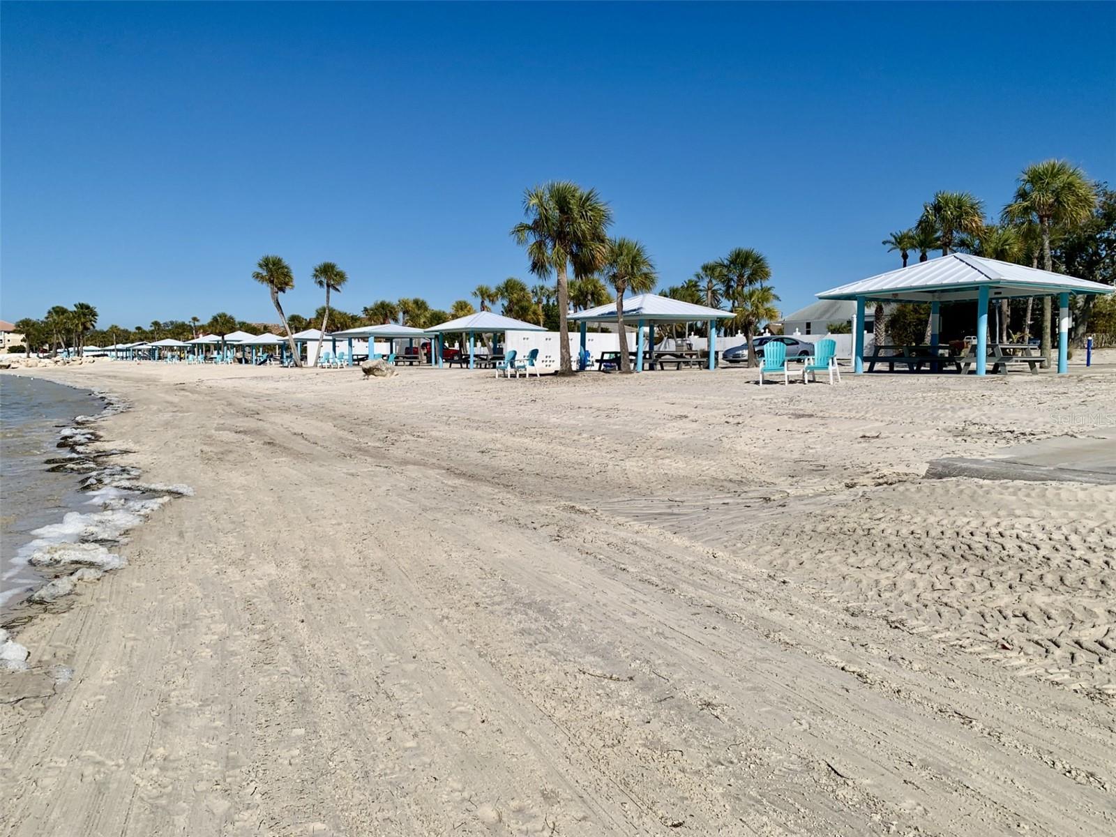 Image 45 of 54 For 4678 Marine Parkway 305