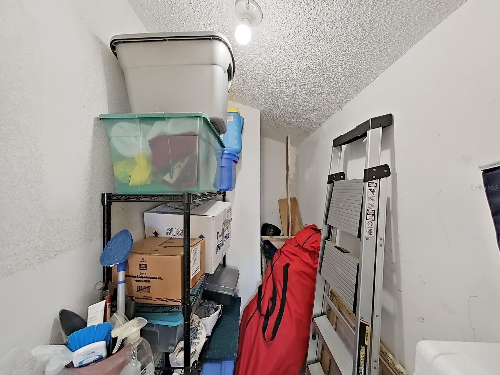 Listing photo id 36 for 129 Camphor Circle C