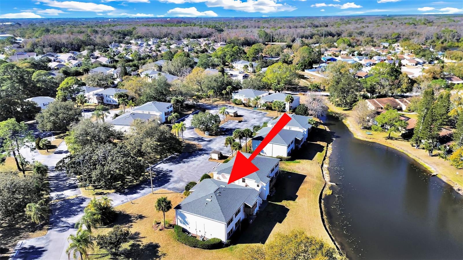 Listing photo id 7 for 129 Camphor Circle C