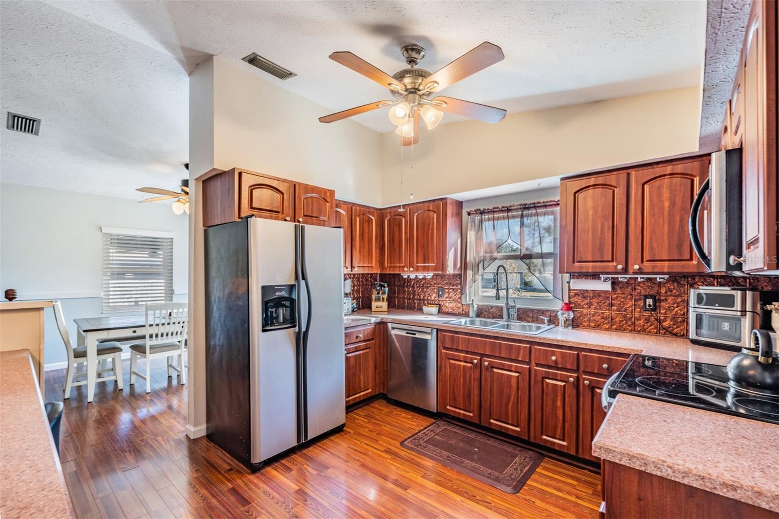 Image 10 of 34 For 6510 Spanish Moss Circle