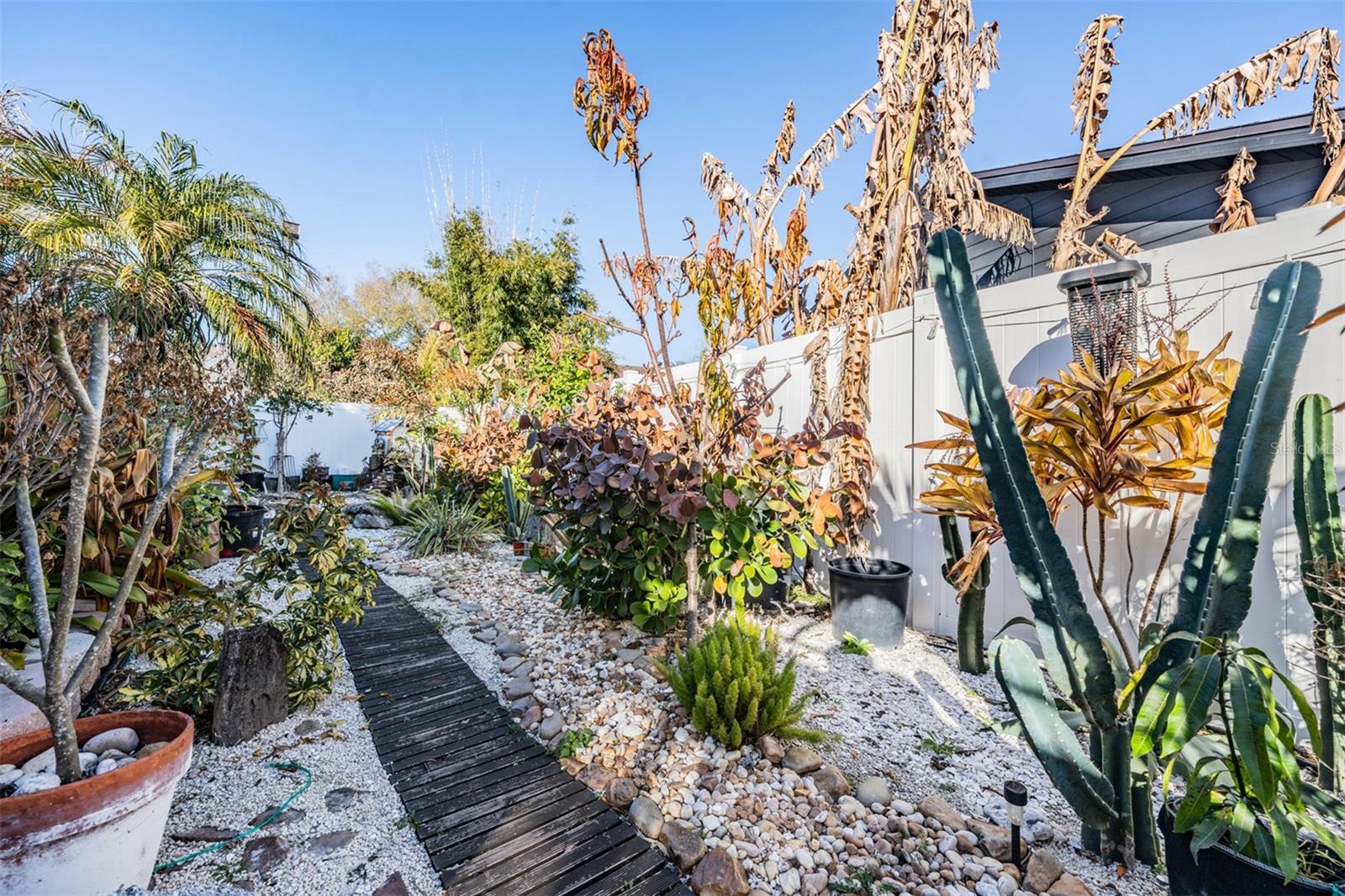 Image 24 of 34 For 6510 Spanish Moss Circle