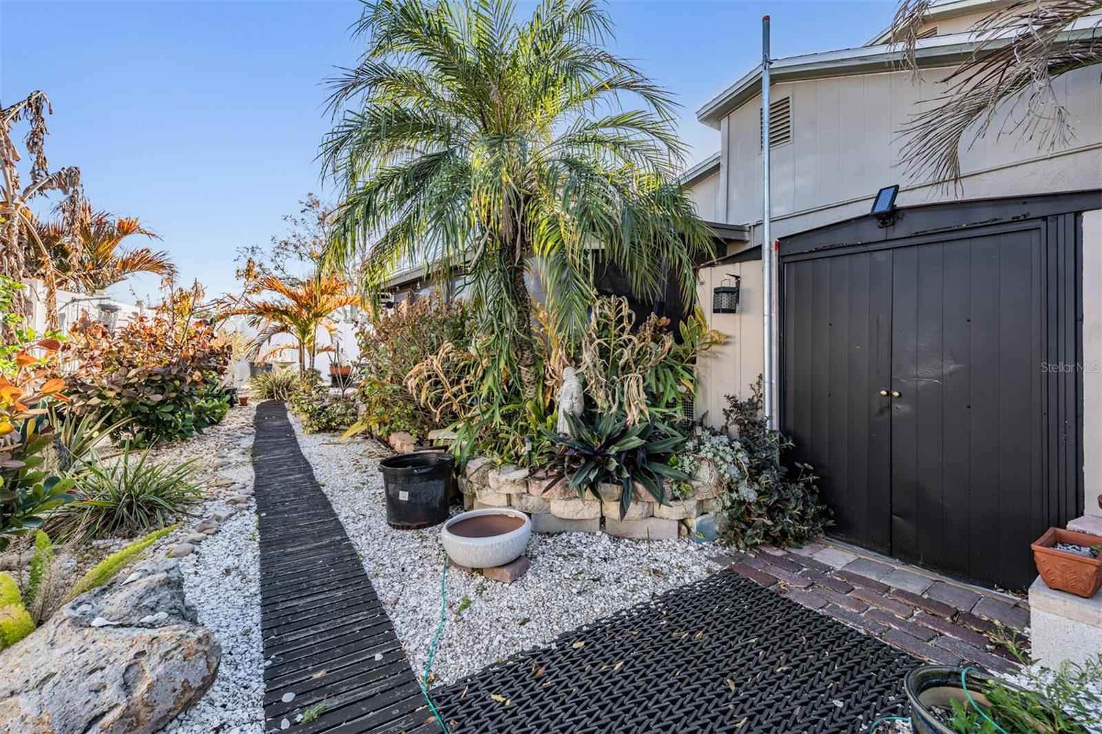 Image 25 of 34 For 6510 Spanish Moss Circle