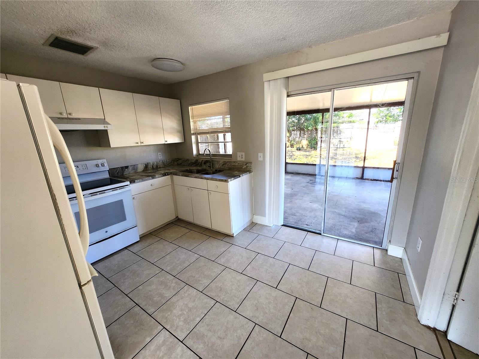 Image 6 of 13 For 7321 Exemplar Drive