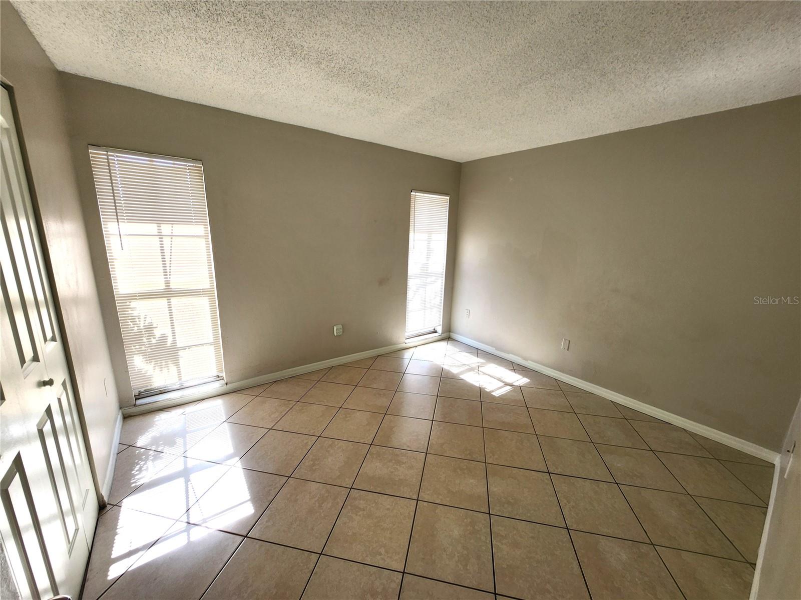 Image 7 of 13 For 7321 Exemplar Drive