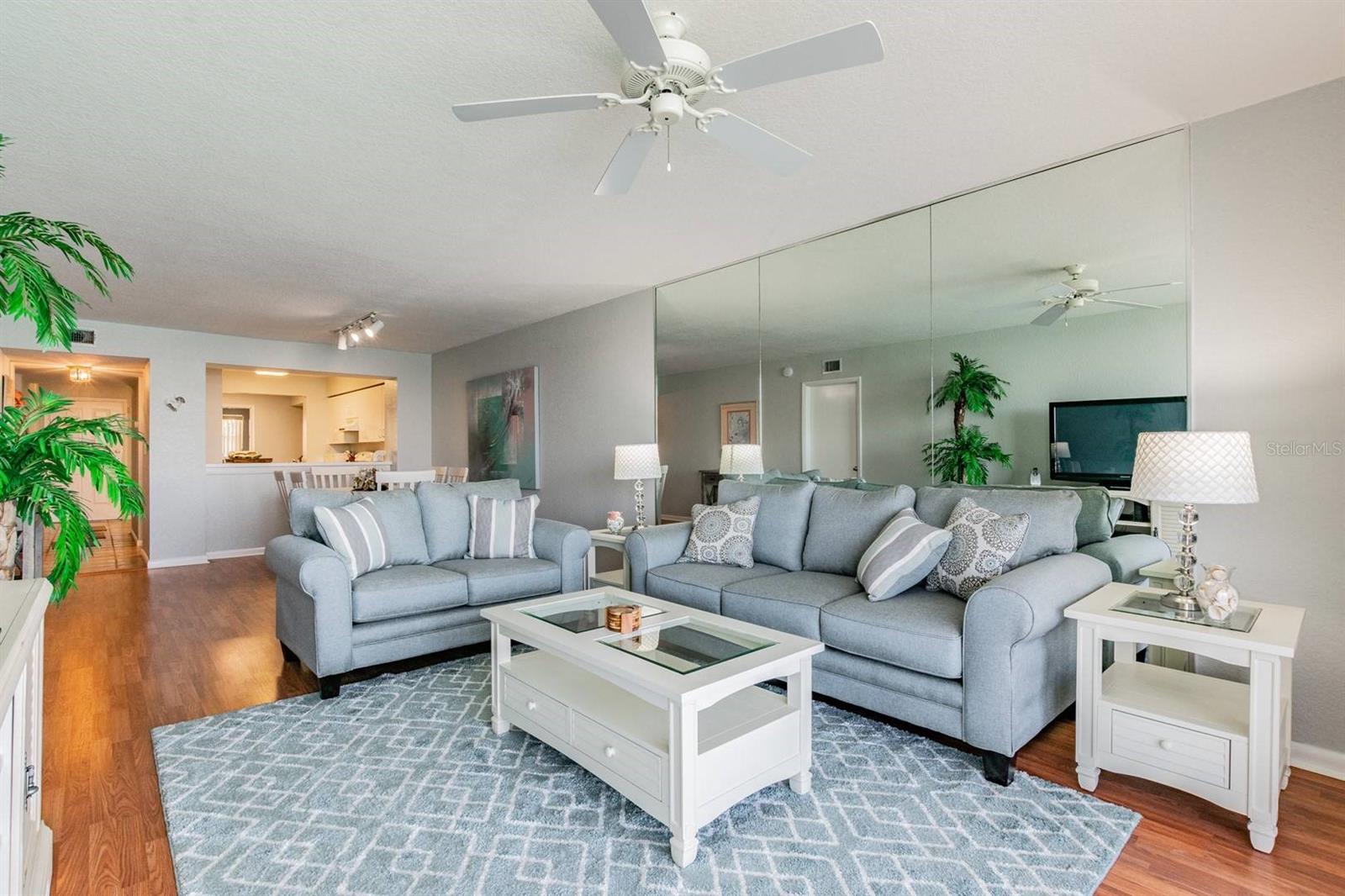 Image 11 of 32 For 6085 Bahia Del Mar Circle 468