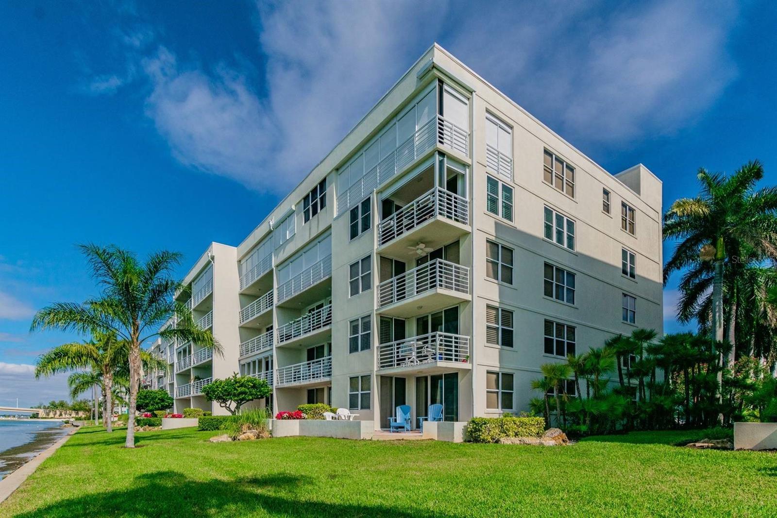 Image 2 of 32 For 6085 Bahia Del Mar Circle 468