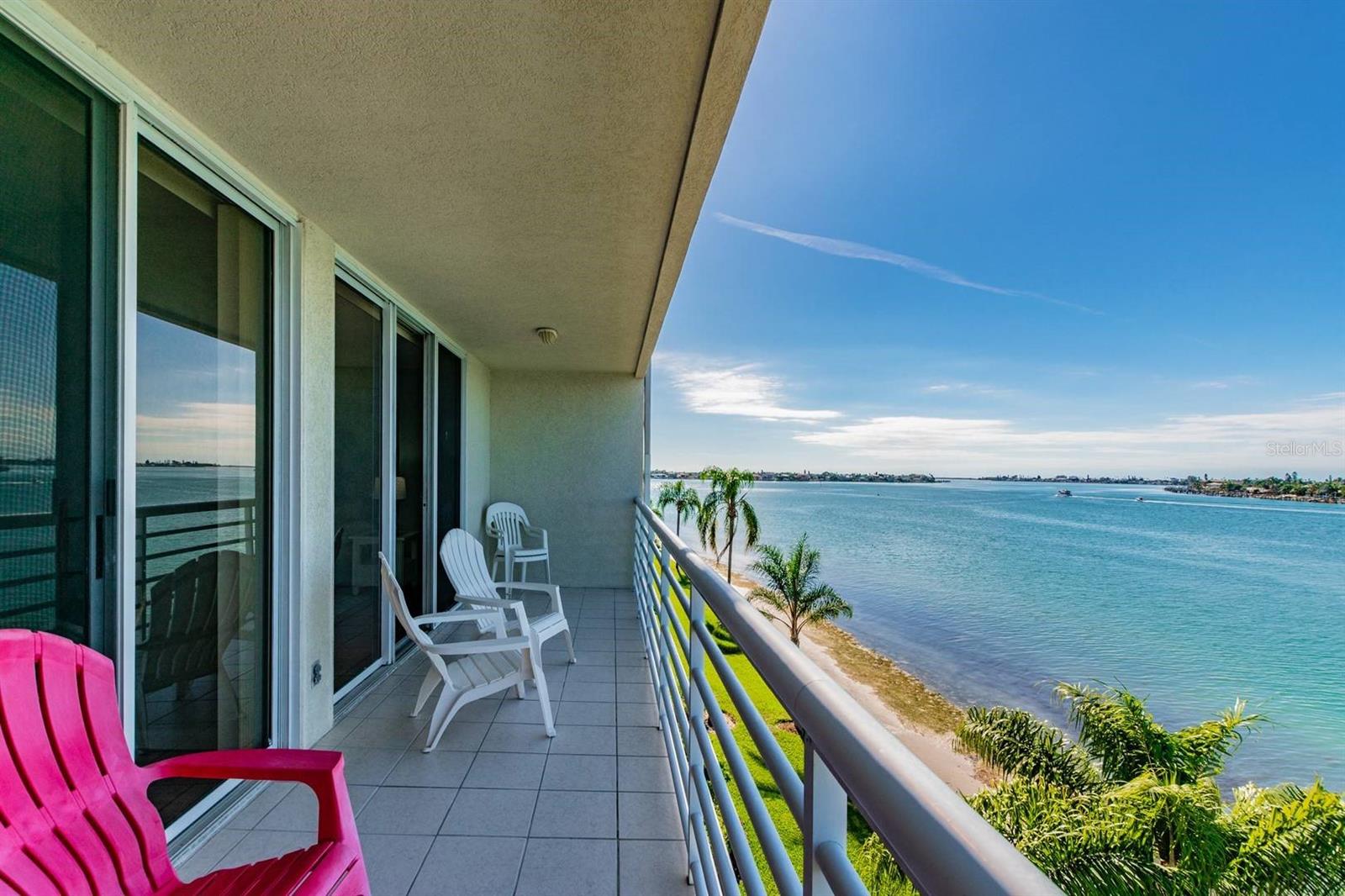 Image 24 of 32 For 6085 Bahia Del Mar Circle 468