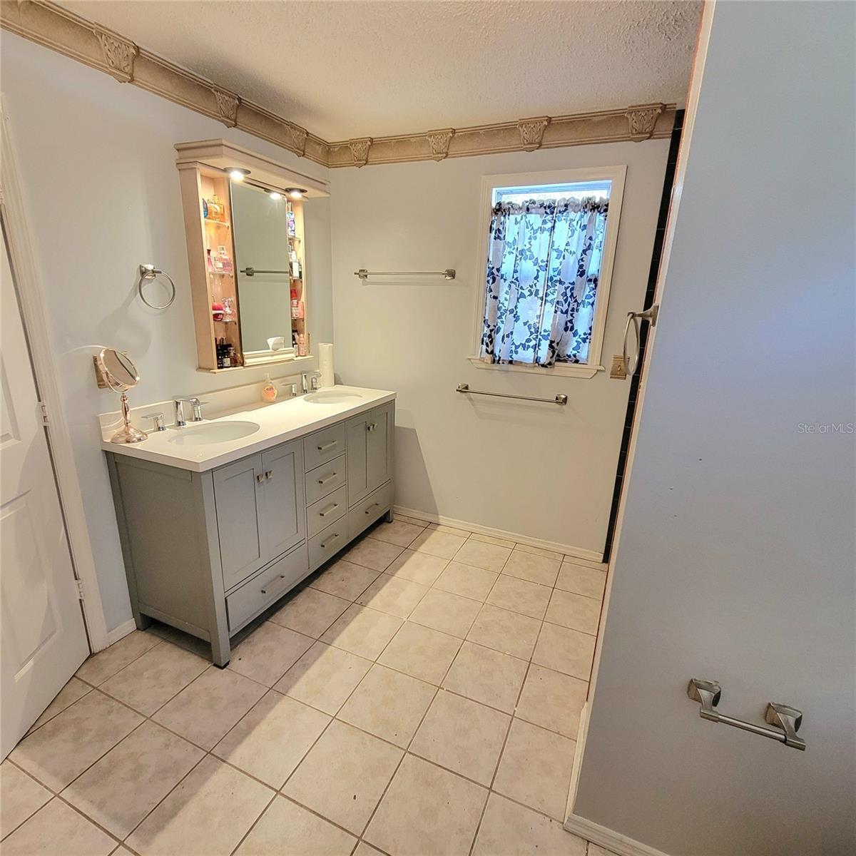 Image 53 of 67 For 28800 Walker Drive