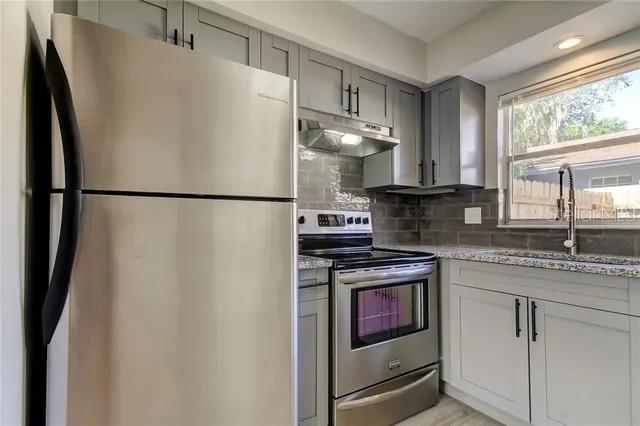 Image 6 of 22 For 300 6th Street N W2