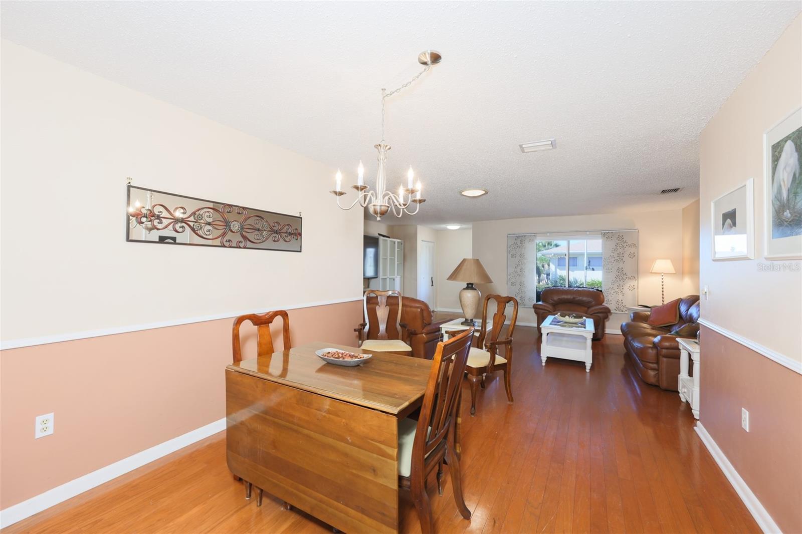 Image 10 of 46 For 318 Fairside Court