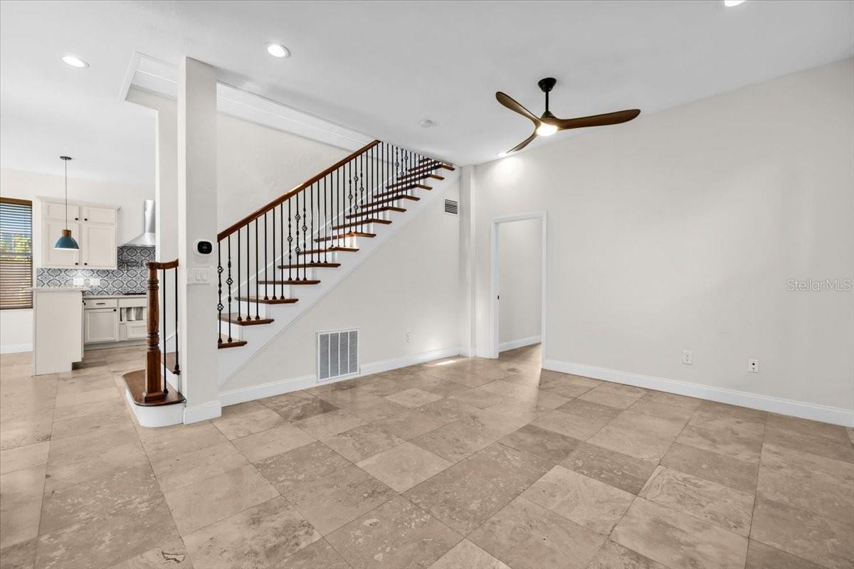 Image 14 of 45 For 2327 4th Avenue N