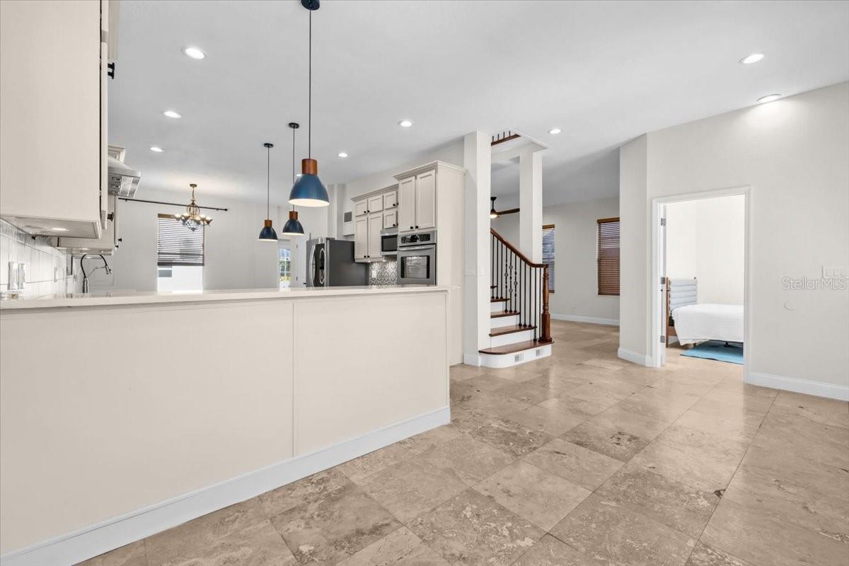 Image 6 of 45 For 2327 4th Avenue N