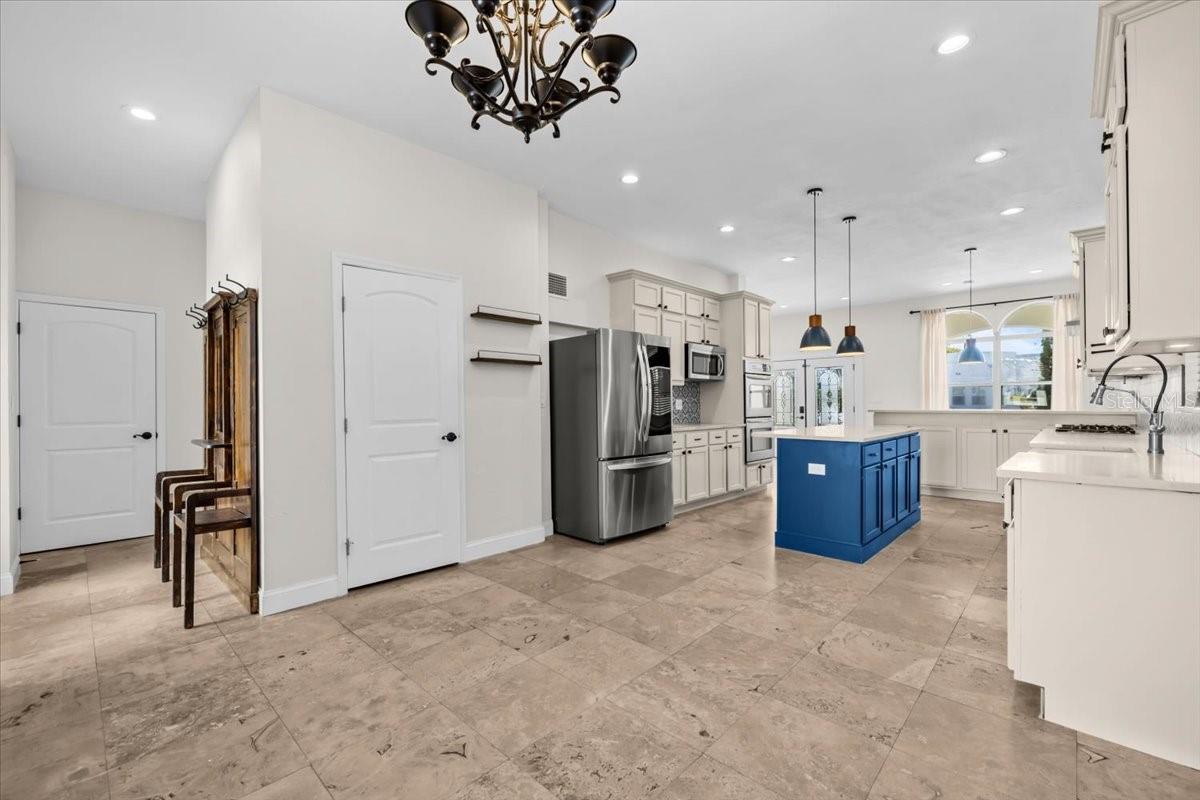 Image 8 of 45 For 2327 4th Avenue N