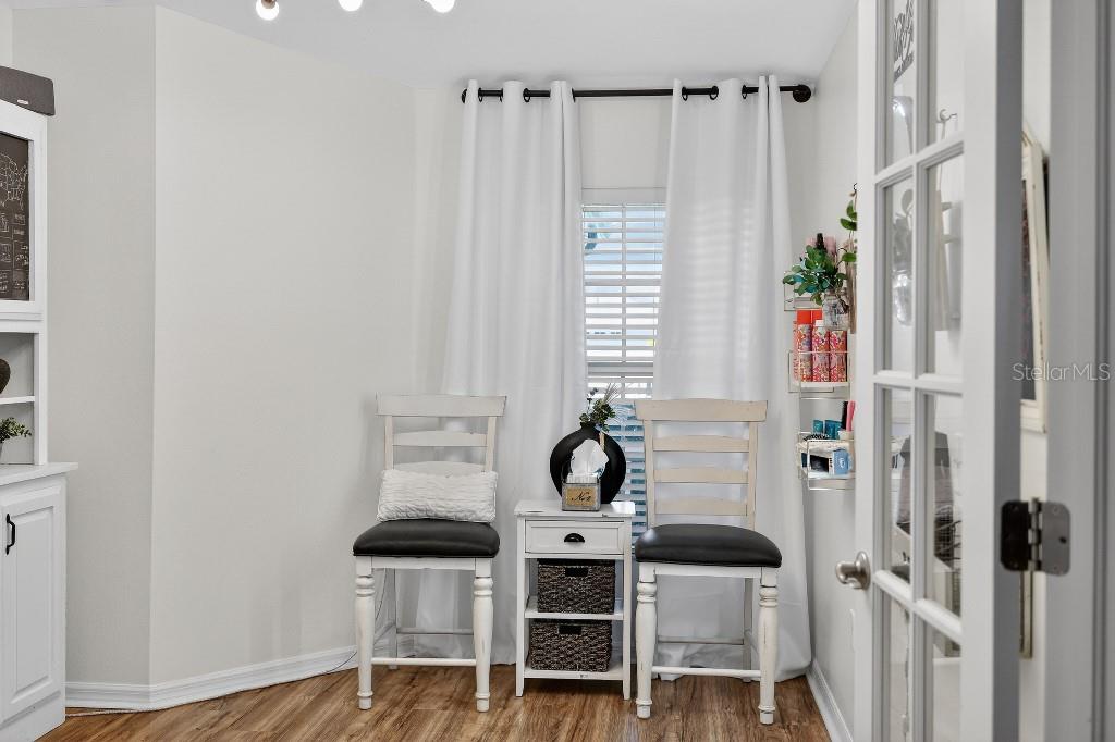 Image 24 of 36 For 4318 English Turn Way