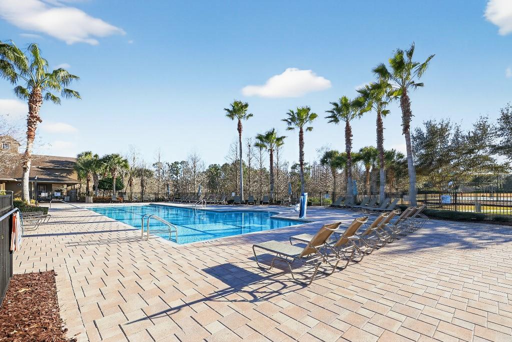 Image 28 of 36 For 4318 English Turn Way