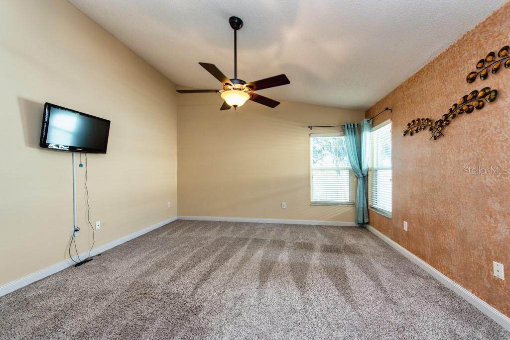 Image 16 of 46 For 1304 Gangplank Drive