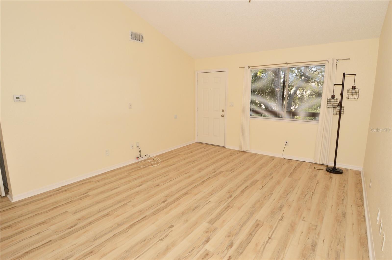 Image 18 of 100 For 10265 Gandy Boulevard N 1010