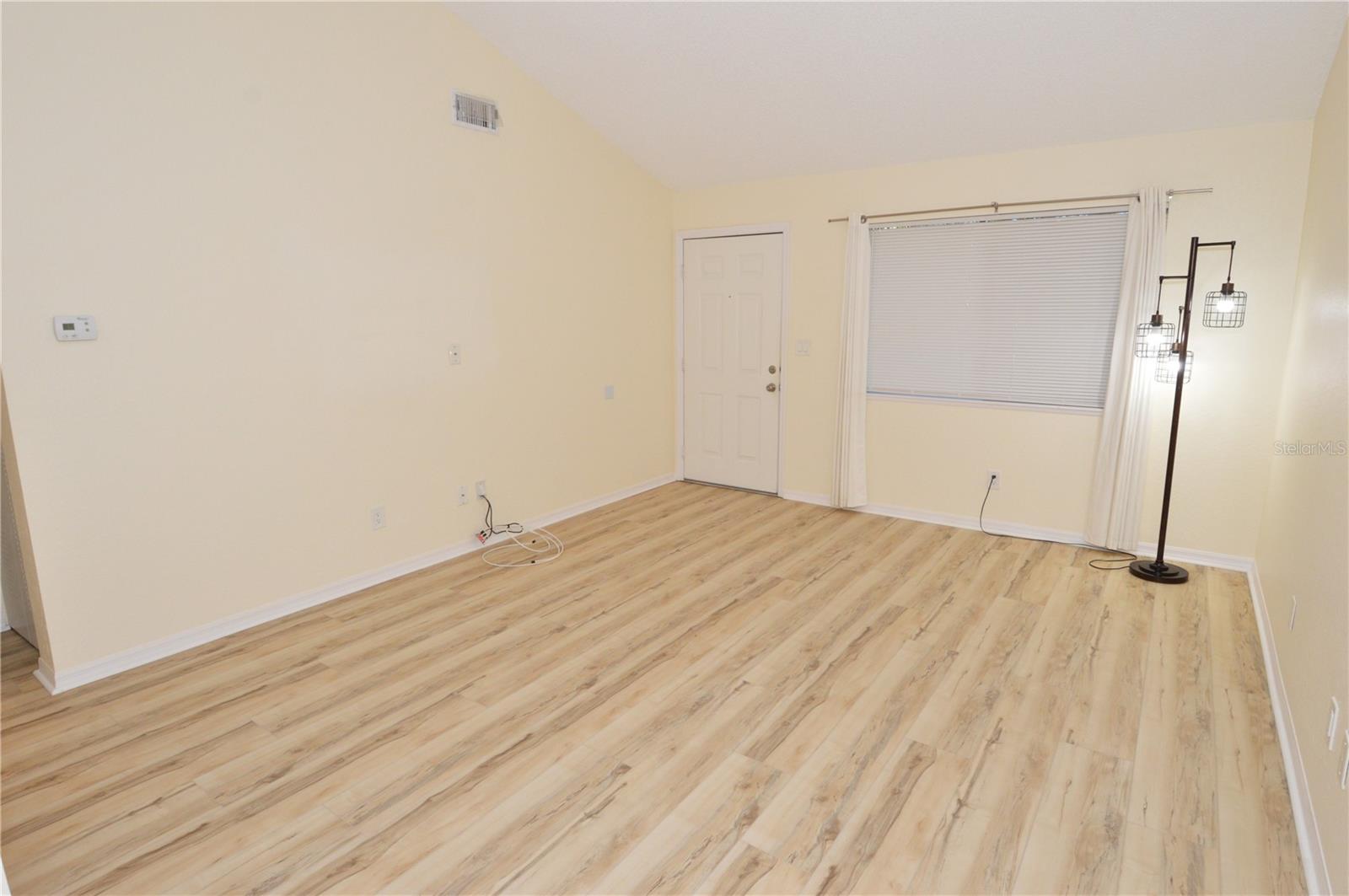 Image 19 of 100 For 10265 Gandy Boulevard N 1010