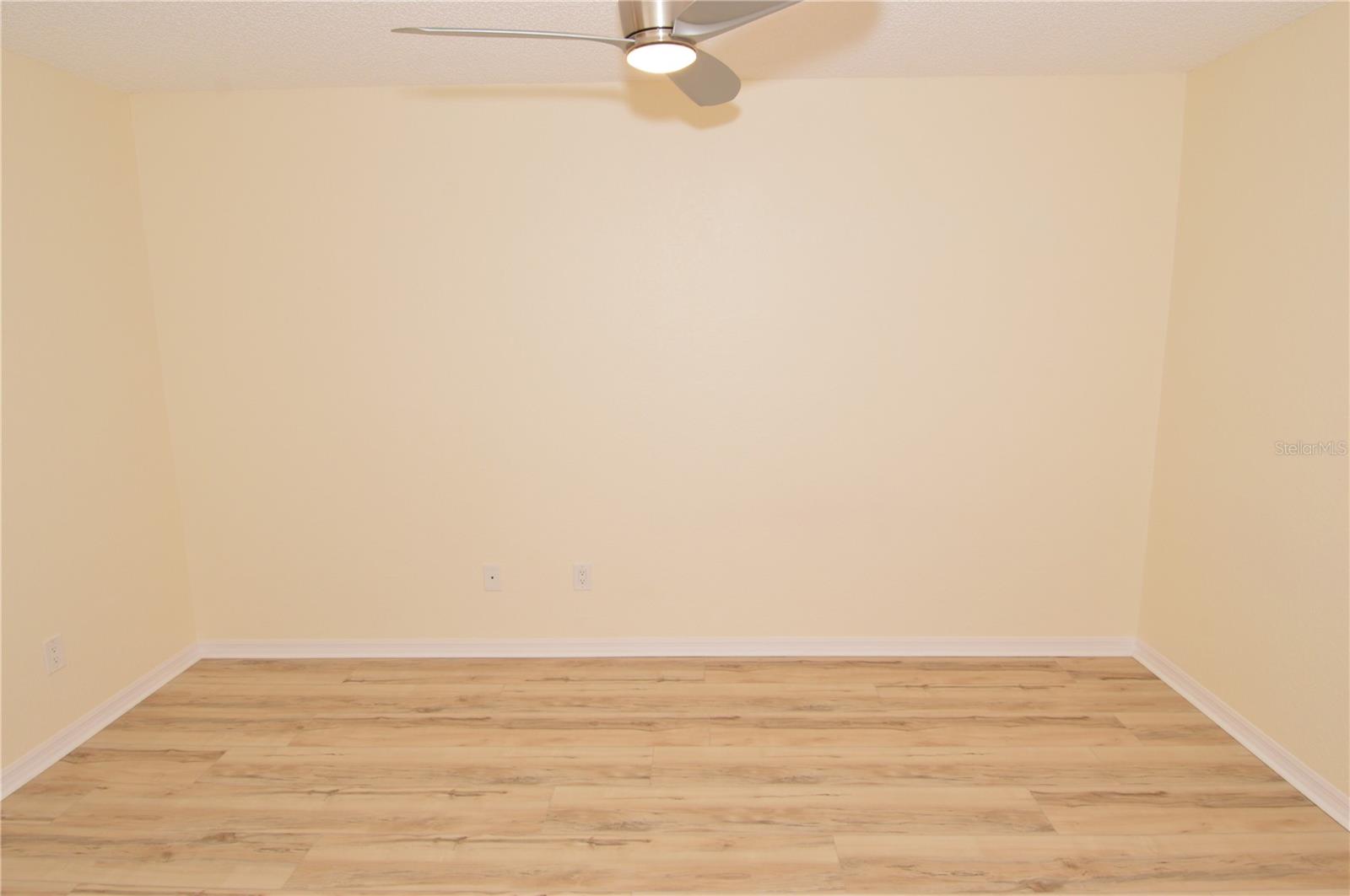 Image 40 of 100 For 10265 Gandy Boulevard N 1010