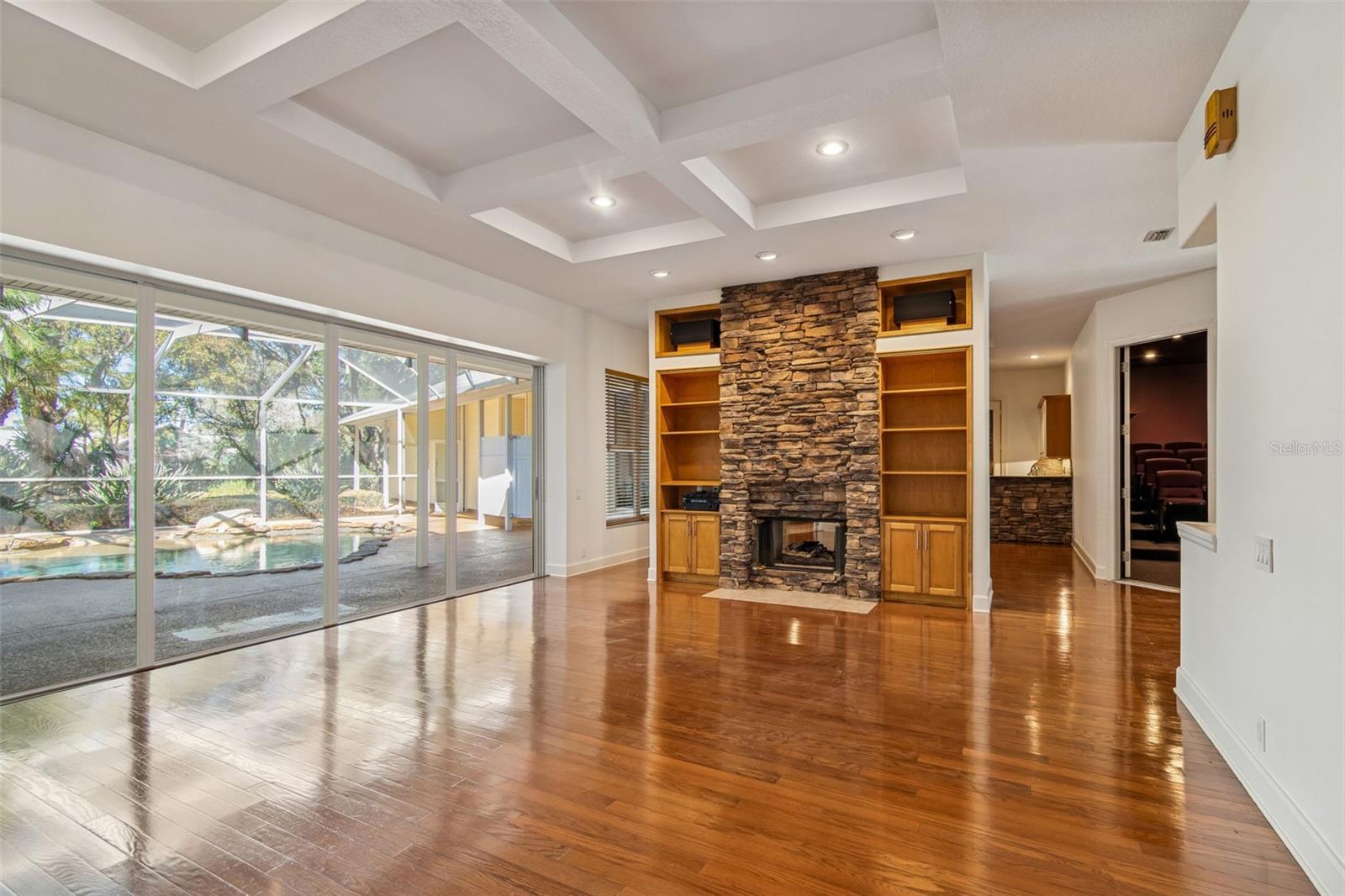 Image 21 of 95 For 1130 Anclote Rd