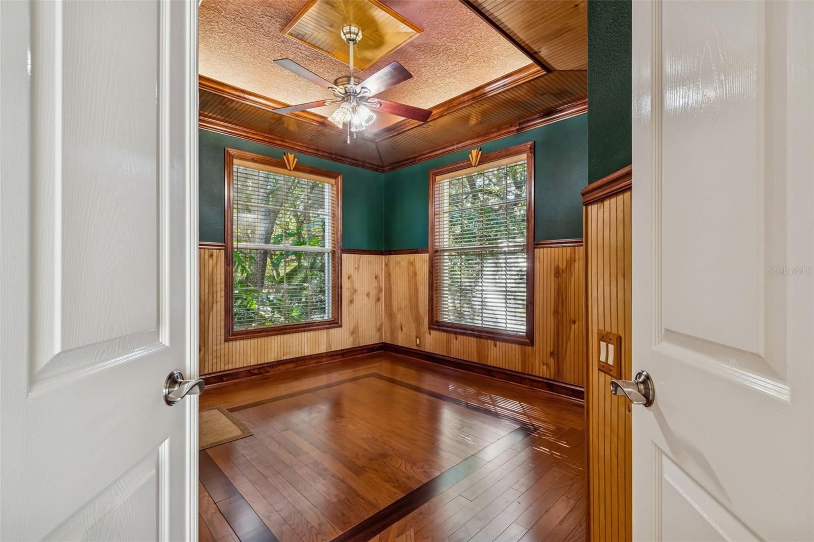 Image 26 of 95 For 1130 Anclote Rd