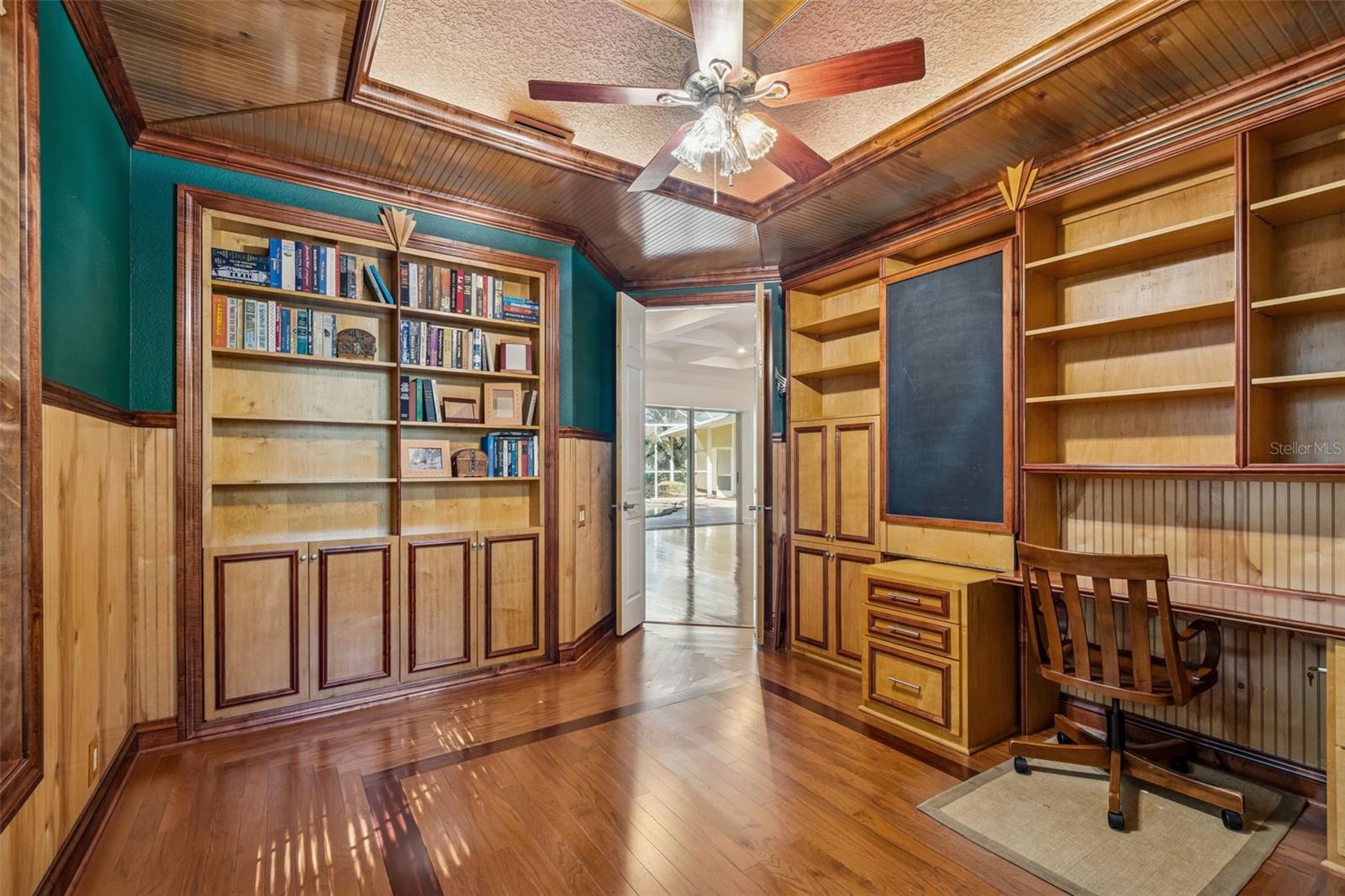 Image 29 of 95 For 1130 Anclote Rd