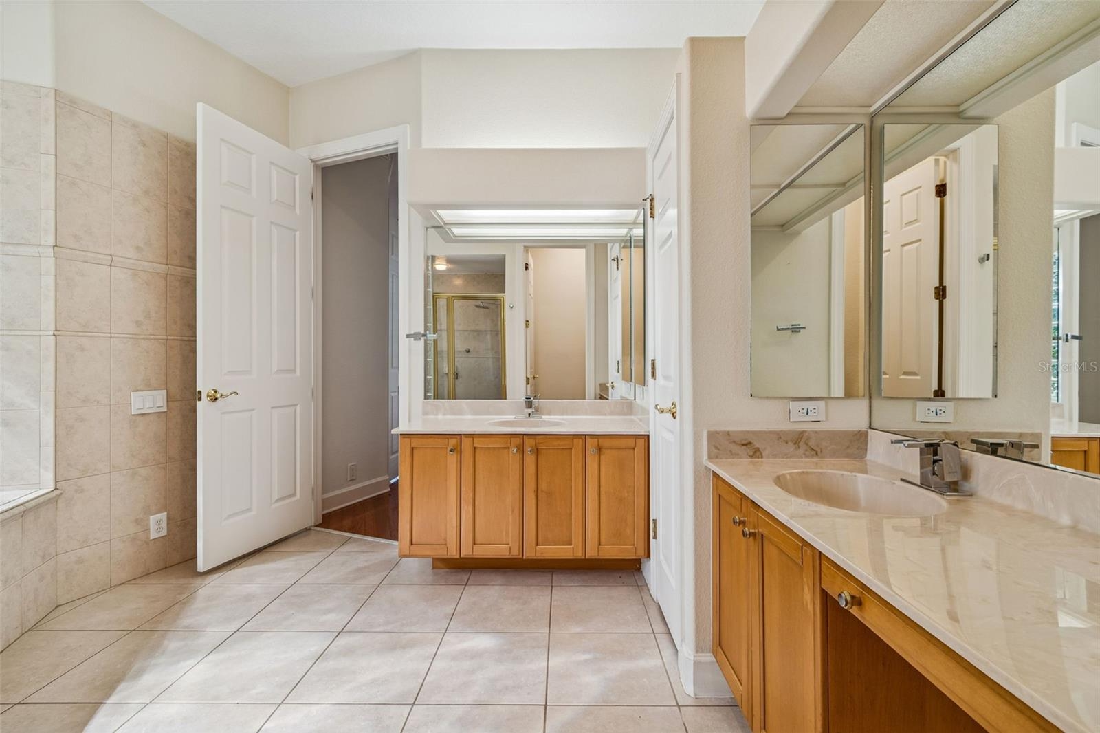 Image 42 of 95 For 1130 Anclote Rd